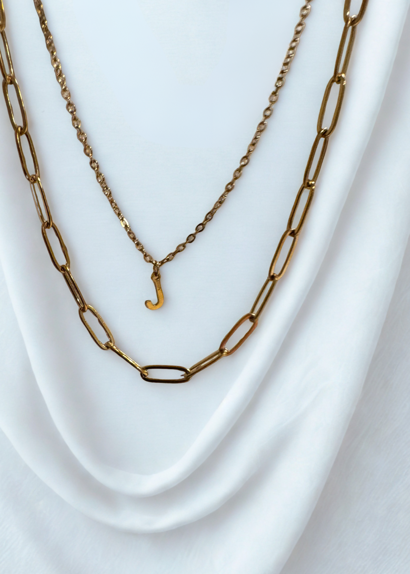 The chain link necklace
