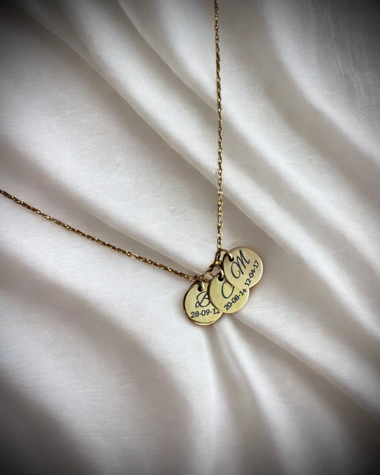 The disk and date necklace